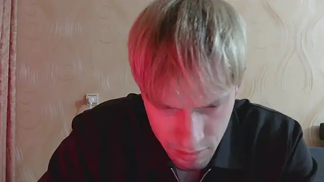 Snapshot of frama666 chatting on 04/21/26, 06:44 frama666 online show from 04/21/26, 06:44