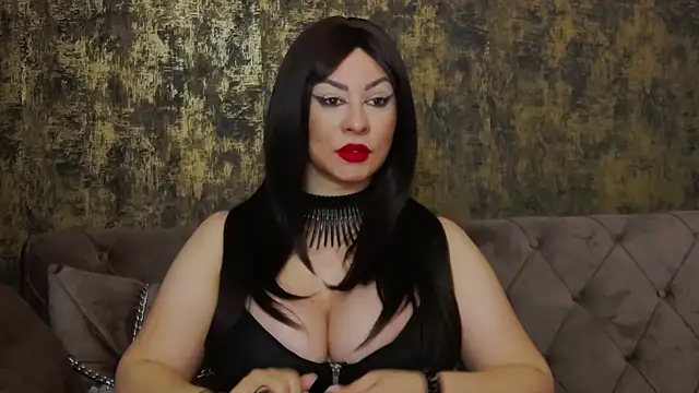 MistressAmberCrost online show from 10/28/25, 06:17