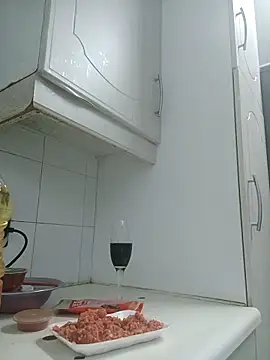 Snapshot of xxTatiannaxx chatting on 03/18/25, 04:04 xxTatiannaxx online show from 03/18/25, 04:04