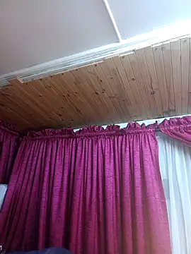 Snapshot of xxTatiannaxx chatting on 11/05/25, 10:10 xxTatiannaxx online show from 11/05/25, 10:10