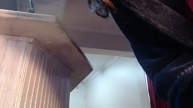 Snapshot of xxTatiannaxx chatting on 11/06/25, 03:02 xxTatiannaxx online show from 11/06/25, 03:02