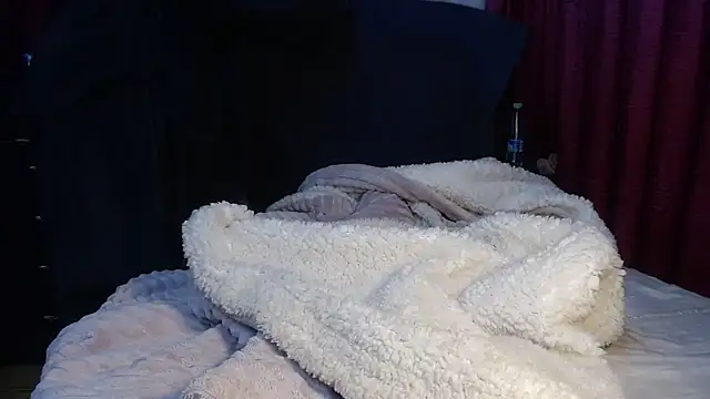 Snapshot of xxTatiannaxx chatting on 11/07/25, 03:28 xxTatiannaxx online show from 11/07/25, 03:28