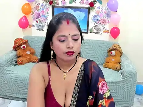 Snapshot of leahgotiii chatting on 01/19/26, 03:32 leahgotiii online show from 01/19/26, 03:32