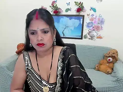 Snapshot of leahgotiii chatting on 05/08/26, 03:56 leahgotiii online show from 05/08/26, 03:56