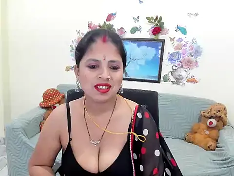 Snapshot of leahgotiii chatting on 05/18/26, 04:18 leahgotiii online show from 05/18/26, 04:18
