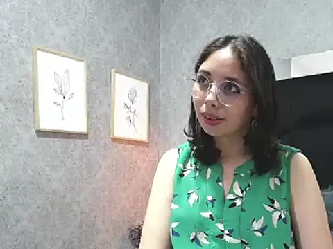 Stephanie Sun online show from 03/06/25, 07:21