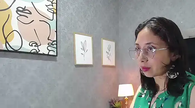 Stephanie Sun online show from 03/13/25, 01:40
