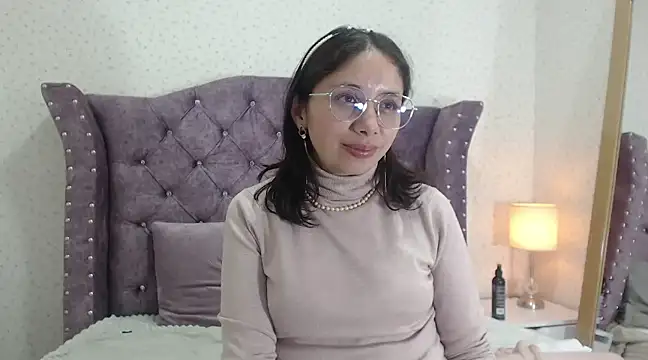 Stephanie Sun online show from 03/18/25, 04:59