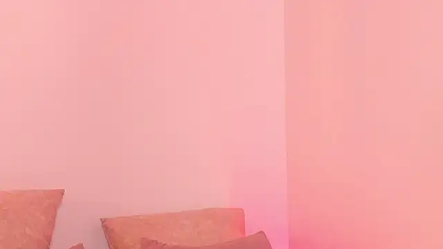 Snapshot of regina_noctixx chatting on 09/29/25, 04:39 regina noctixx online show from 09/29/25, 04:39