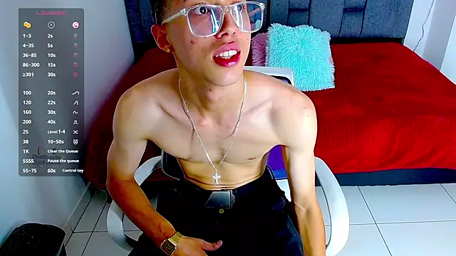 Snapshot of skinny_bigcock02 chatting on 10/31/25, 08:54 skinny bigcock02 online show from 10/31/25, 08:54