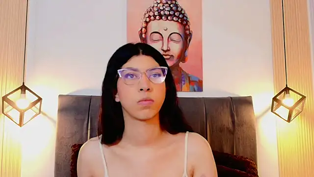 Cassie bloom online show from 11/26/25, 07:48