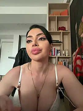 Mia Splash online show from 04/27/26, 04:05