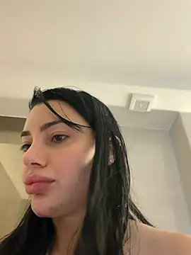 Mia Splash online show from 06/01/26, 10:50
