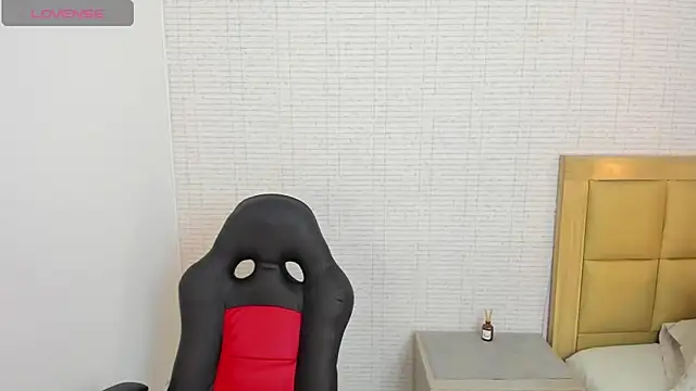 MEGANZARICK online show from 10/01/25, 12:22