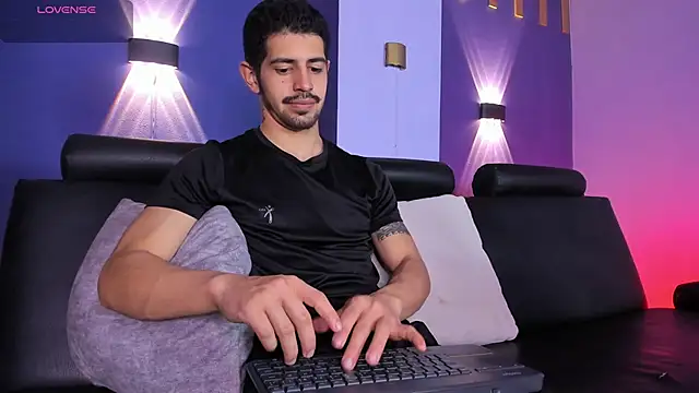 AlejandroStormm online show from 06/07/26, 05:44