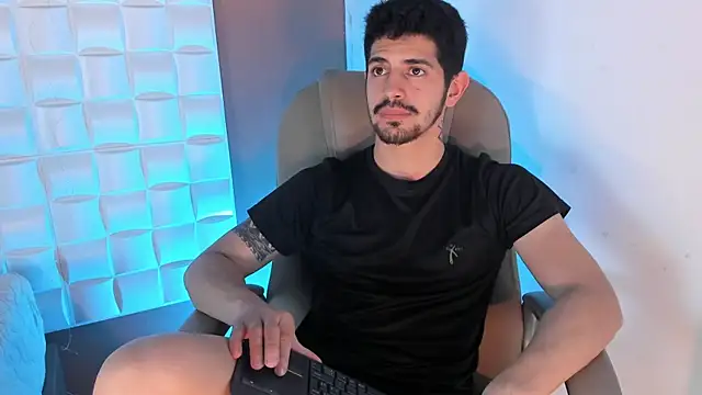 AlejandroStormm online show from 07/23/26, 05:16