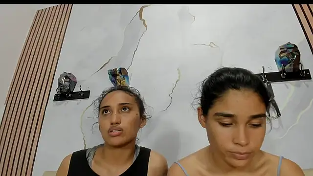 ElizaAndQuisha online show from 02/22/25, 06:52