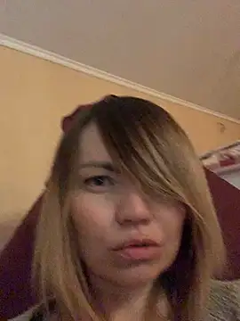 Ella Pearlie online show from 02/28/25, 02:53