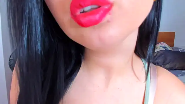 Snapshot of ValeeryRose_ chatting on 11/30/25, 11:03 ValeeryRose online show from 11/30/25, 11:03