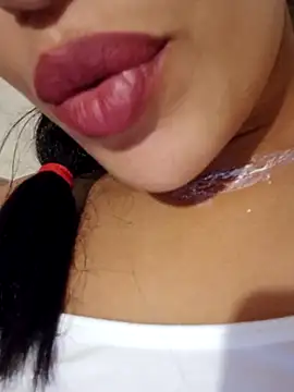 Snapshot of Sexlove1xo chatting on 11/06/25, 03:24 Sexlove1xo online show from 11/06/25, 03:24