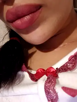 Snapshot of Sexlove1xo chatting on 11/10/25, 01:54 Sexlove1xo online show from 11/10/25, 01:54