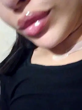 Sexlove1xo online show from 05/01/26, 02:43