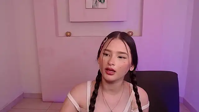 JasmineBella0 online show from 03/09/25, 12:42
