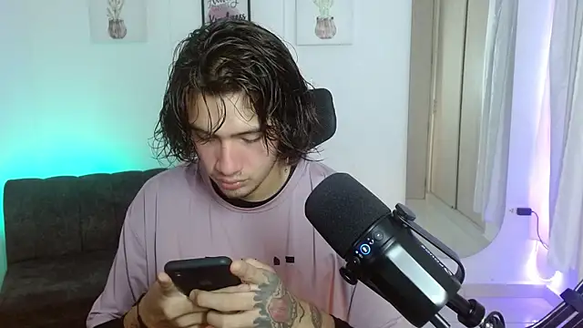 SebasxxL1 online show from 02/24/25, 11:43