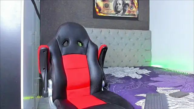 luigi hot  online show from 09/26/25, 03:21