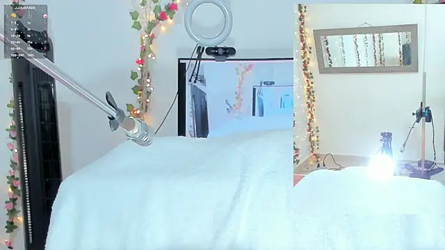 Genesis Love   online show from 09/18/25, 06:04