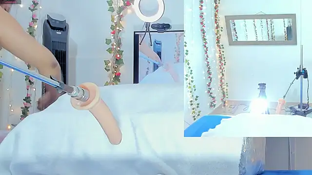 Genesis Love   online show from 10/01/25, 09:26