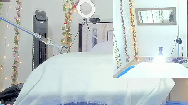 Genesis Love   online show from 10/08/25, 09:29