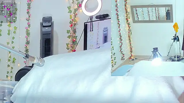 Genesis Love   online show from 10/28/25, 09:24