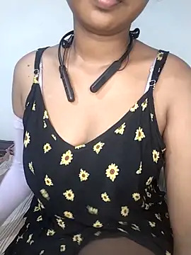 Snapshot of Ashugril_hot chatting on 09/27/25, 03:39 Ashugril hot online show from 09/27/25, 03:39