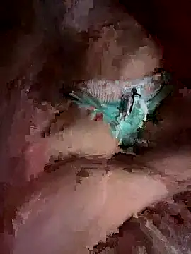 Snapshot of usedingoodcondition chatting on 10/27/25, 03:32 usedingoodcondition online show from 10/27/25, 03:32