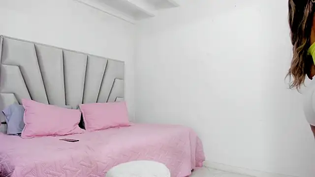 Couple fantasies69 online show from 11/22/25, 02:27