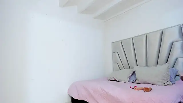 Couple fantasies69 online show from 12/18/25, 07:25