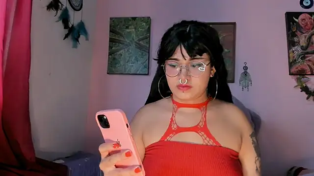 Maddy Jhonsson online show from 07/01/26, 10:42