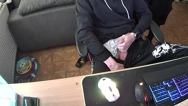 DerGeileLoveboy online show from 10/22/25, 09:53