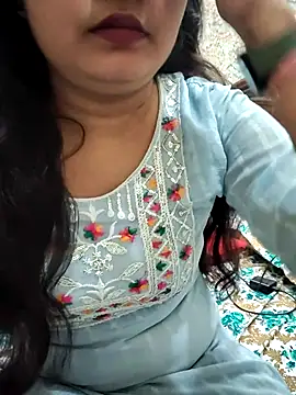 RICHA 0 online show from 02/25/25, 04:57