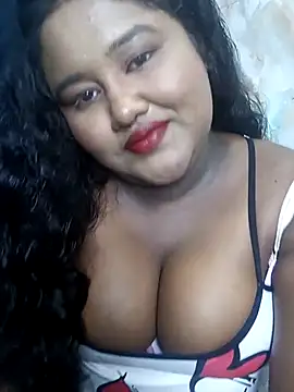 Snapshot of horny_diana chatting on 10/22/25, 06:07 horny diana online show from 10/22/25, 06:07