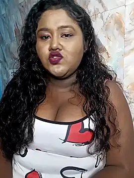 Snapshot of horny_diana chatting on 10/25/25, 05:19 horny diana online show from 10/25/25, 05:19