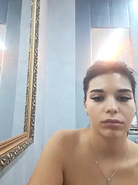 Bella Posh online show from 11/04/25, 05:39