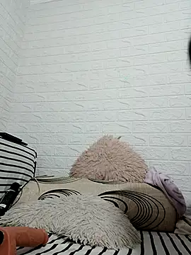 Ramona870 online show from 10/18/25, 07:42