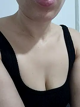 BUSE8821 online show from 10/21/25, 09:04