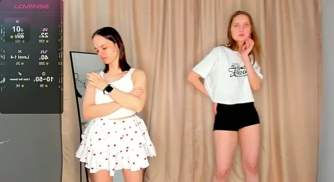 Snapshot of AislyEnderson chatting on 02/21/25, 12:27 AislyEnderson online show from 02/21/25, 12:27