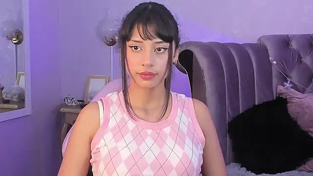 Seren Bleck online show from 10/31/25, 02:34