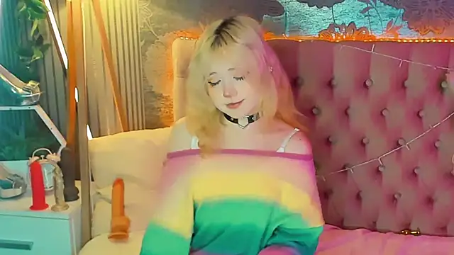 EmilyAngells online show from 07/07/26, 08:18