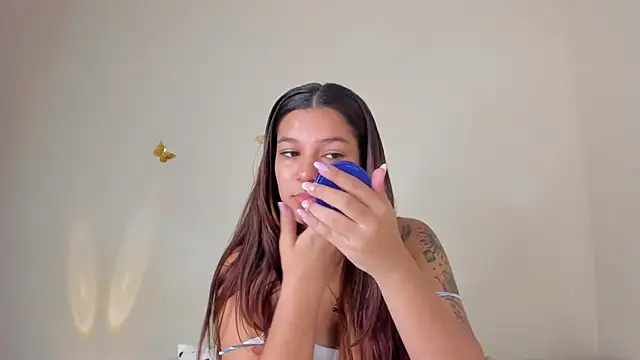 violett 24  online show from 10/25/25, 12:51