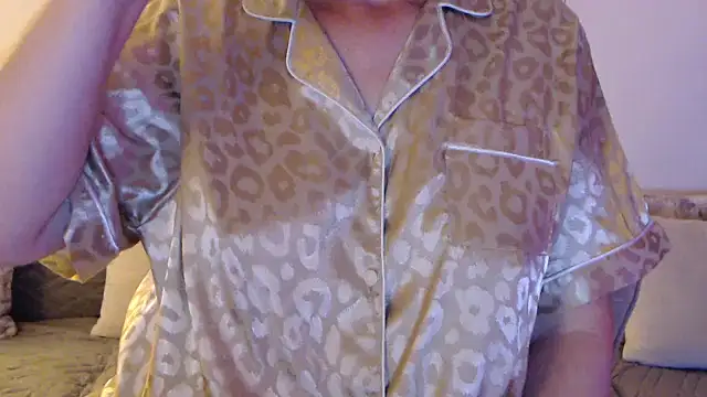 YourfantasyGiuly online show from 07/15/26, 06:57